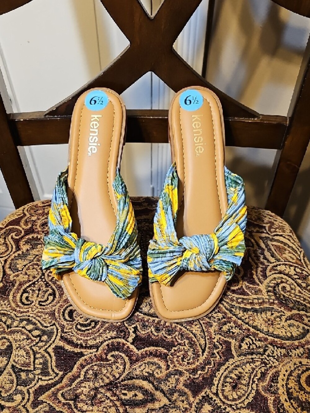 Kensie Blue & Yellow Knotted Slide Sandals